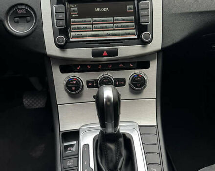 Сірий Фольксваген Пассат, об'ємом двигуна 1.8 л та пробігом 257 тис. км за 8999 $, фото 39 на Automoto.ua