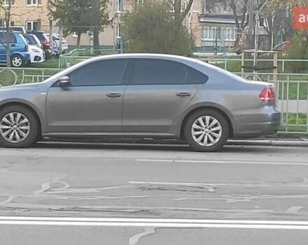 Серый Фольксваген Пассат, объемом двигателя 2.5 л и пробегом 170 тыс. км за 10600 $, фото 4 на Automoto.ua