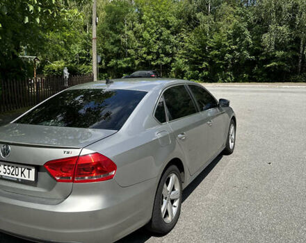 Сірий Фольксваген Пассат, об'ємом двигуна 1.8 л та пробігом 176 тис. км за 10190 $, фото 11 на Automoto.ua