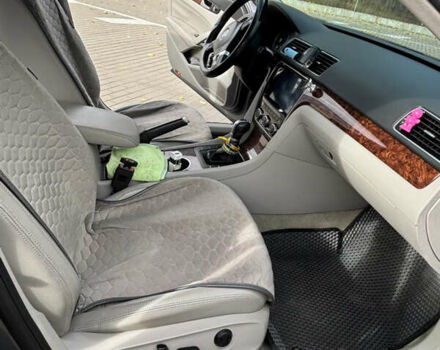 Серый Фольксваген Пассат, объемом двигателя 2 л и пробегом 229 тыс. км за 11800 $, фото 12 на Automoto.ua