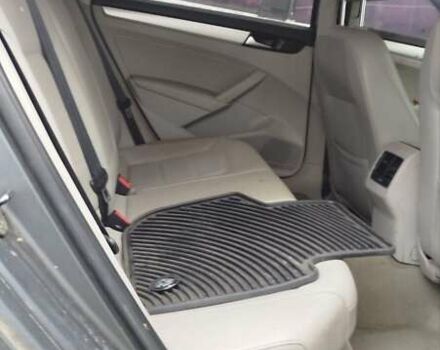 Серый Фольксваген Пассат, объемом двигателя 2.5 л и пробегом 210 тыс. км за 4200 $, фото 3 на Automoto.ua