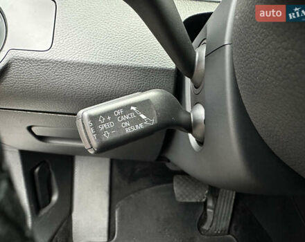 Сірий Фольксваген Пассат, об'ємом двигуна 1.8 л та пробігом 257 тис. км за 8999 $, фото 37 на Automoto.ua