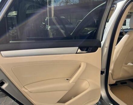 Фольксваген Пассат 2013 в Одессе на Automoto.ua Серый Фольксваген Пассат, объемом двигателя 2.5 л и пробегом 155 тыс. км за 10500 $, фото 4 на Automoto.ua