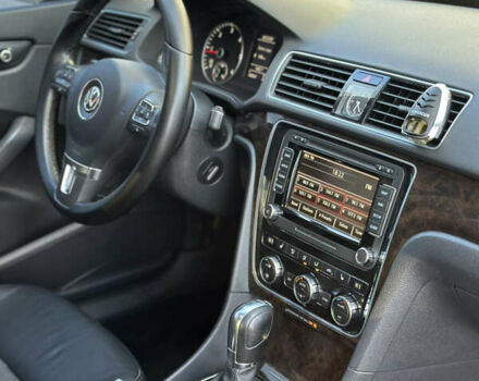 Сірий Фольксваген Пассат, об'ємом двигуна 2 л та пробігом 260 тис. км за 11900 $, фото 35 на Automoto.ua