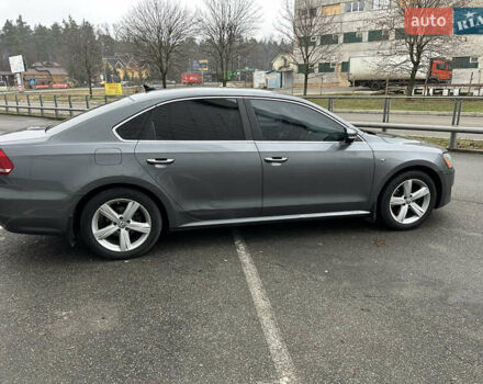 Сірий Фольксваген Пассат, об'ємом двигуна 2.5 л та пробігом 221 тис. км за 9800 $, фото 6 на Automoto.ua