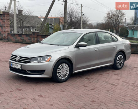 Серый Фольксваген Пассат, объемом двигателя 1.8 л и пробегом 165 тыс. км за 7999 $, фото 1 на Automoto.ua
