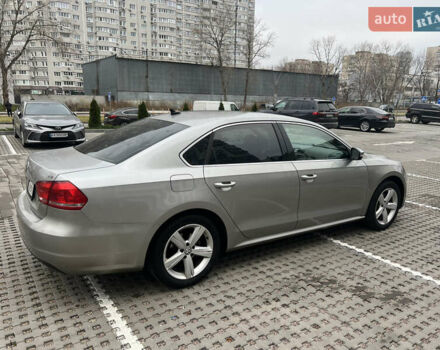 Сірий Фольксваген Пассат, об'ємом двигуна 1.8 л та пробігом 147 тис. км за 10000 $, фото 8 на Automoto.ua