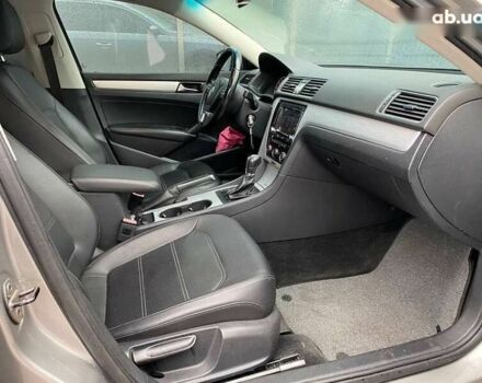 Сірий Фольксваген Пассат, об'ємом двигуна 2.5 л та пробігом 156 тис. км за 9500 $, фото 11 на Automoto.ua