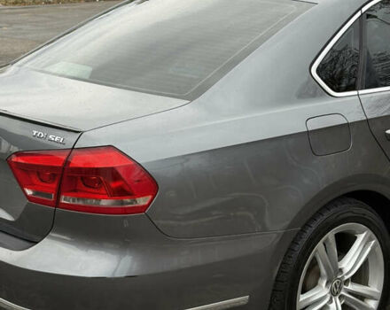 Серый Фольксваген Пассат, объемом двигателя 1.97 л и пробегом 234 тыс. км за 14000 $, фото 5 на Automoto.ua