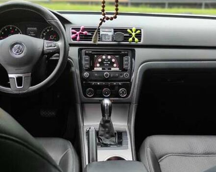 Сірий Фольксваген Пассат, об'ємом двигуна 1.8 л та пробігом 200 тис. км за 11499 $, фото 13 на Automoto.ua