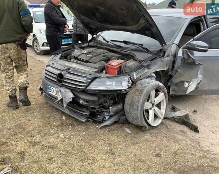 Серый Фольксваген Пассат, объемом двигателя 2.5 л и пробегом 210 тыс. км за 4200 $, фото 14 на Automoto.ua