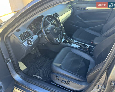 Фольксваген Пассат 2013 в Корсунь-Шевченковском на Automoto.ua Серый Фольксваген Пассат, объемом двигателя 2.5 л и пробегом 156 тыс. км за 10900 $, фото 18 на Automoto.ua