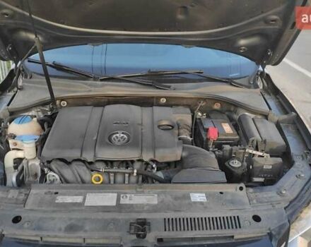 Серый Фольксваген Пассат, объемом двигателя 2.5 л и пробегом 170 тыс. км за 10600 $, фото 5 на Automoto.ua