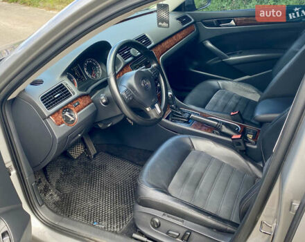 Сірий Фольксваген Пассат, об'ємом двигуна 2 л та пробігом 237 тис. км за 13000 $, фото 7 на Automoto.ua
