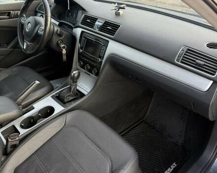 Серый Фольксваген Пассат, объемом двигателя 2 л и пробегом 258 тыс. км за 9900 $, фото 7 на Automoto.ua