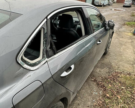 Серый Фольксваген Пассат, объемом двигателя 2.5 л и пробегом 276 тыс. км за 7999 $, фото 15 на Automoto.ua