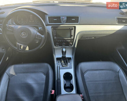 Фольксваген Пассат 2013 в Корсунь-Шевченковском на Automoto.ua Серый Фольксваген Пассат, объемом двигателя 2.5 л и пробегом 156 тыс. км за 10900 $, фото 15 на Automoto.ua