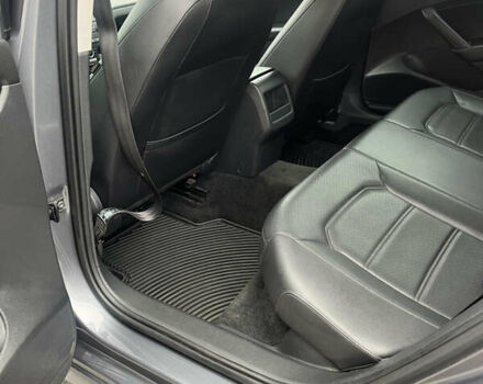 Сірий Фольксваген Пассат, об'ємом двигуна 1.8 л та пробігом 163 тис. км за 9499 $, фото 12 на Automoto.ua