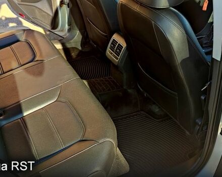 Сірий Фольксваген Пассат, об'ємом двигуна 2.5 л та пробігом 184 тис. км за 9800 $, фото 7 на Automoto.ua