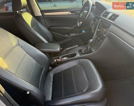 Сірий Фольксваген Пассат, об'ємом двигуна 2.5 л та пробігом 132 тис. км за 8200 $, фото 13 на Automoto.ua