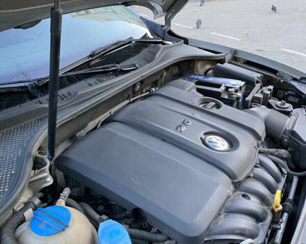 Сірий Фольксваген Пассат, об'ємом двигуна 2.5 л та пробігом 357 тис. км за 11500 $, фото 17 на Automoto.ua