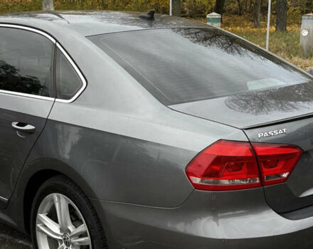 Серый Фольксваген Пассат, объемом двигателя 1.97 л и пробегом 234 тыс. км за 14000 $, фото 6 на Automoto.ua