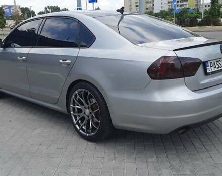 Серый Фольксваген Пассат, объемом двигателя 2.5 л и пробегом 219 тыс. км за 12000 $, фото 8 на Automoto.ua