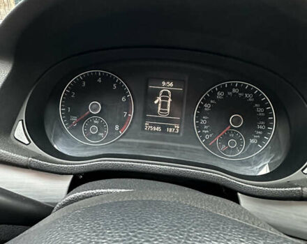 Серый Фольксваген Пассат, объемом двигателя 2.5 л и пробегом 276 тыс. км за 7999 $, фото 8 на Automoto.ua