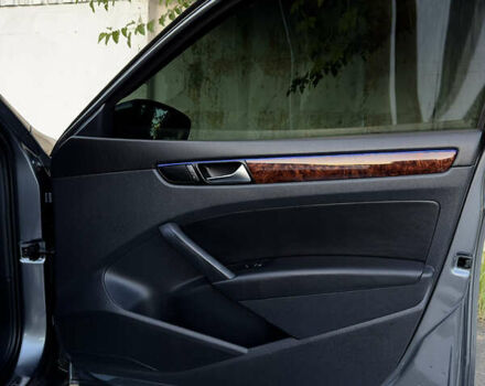 Серый Фольксваген Пассат, объемом двигателя 2 л и пробегом 259 тыс. км за 11500 $, фото 30 на Automoto.ua