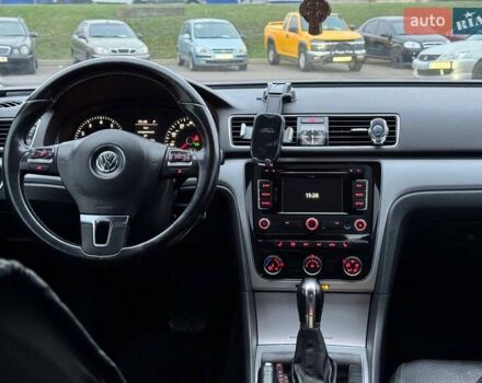 Серый Фольксваген Пассат, объемом двигателя 2.5 л и пробегом 236 тыс. км за 11800 $, фото 40 на Automoto.ua