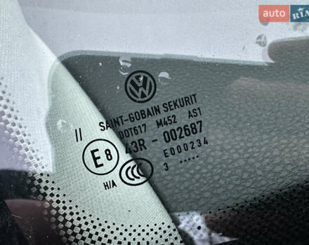 Сірий Фольксваген Пассат, об'ємом двигуна 1.8 л та пробігом 257 тис. км за 8999 $, фото 15 на Automoto.ua