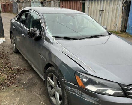 Серый Фольксваген Пассат, объемом двигателя 2.5 л и пробегом 276 тыс. км за 7999 $, фото 14 на Automoto.ua