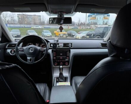 Сірий Фольксваген Пассат, об'ємом двигуна 2.5 л та пробігом 236 тис. км за 11800 $, фото 14 на Automoto.ua