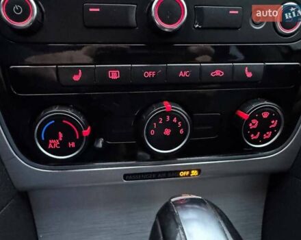 Серый Фольксваген Пассат, объемом двигателя 2.5 л и пробегом 236 тыс. км за 11800 $, фото 30 на Automoto.ua