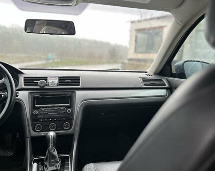 Сірий Фольксваген Пассат, об'ємом двигуна 1.8 л та пробігом 299 тис. км за 9500 $, фото 8 на Automoto.ua