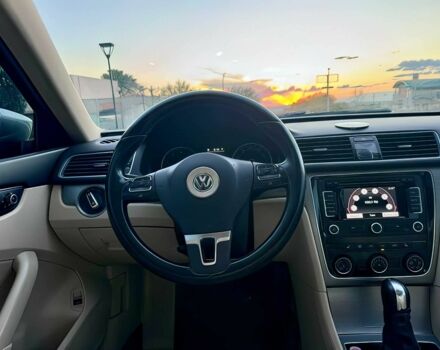 Сірий Фольксваген Пассат, об'ємом двигуна 2.5 л та пробігом 80 тис. км за 3800 $, фото 7 на Automoto.ua