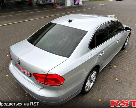 Серый Фольксваген Пассат, объемом двигателя 2 л и пробегом 110 тыс. км за 13200 $, фото 7 на Automoto.ua