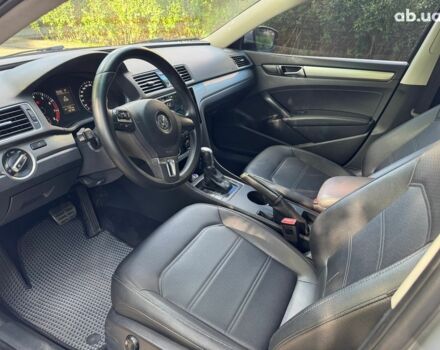Серый Фольксваген Пассат, объемом двигателя 1.8 л и пробегом 245 тыс. км за 11390 $, фото 11 на Automoto.ua