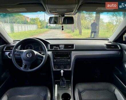 Сірий Фольксваген Пассат, об'ємом двигуна 1.8 л та пробігом 199 тис. км за 7999 $, фото 14 на Automoto.ua