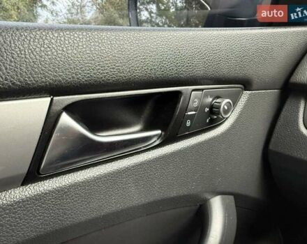 Серый Фольксваген Пассат, объемом двигателя 1.8 л и пробегом 180 тыс. км за 9600 $, фото 24 на Automoto.ua