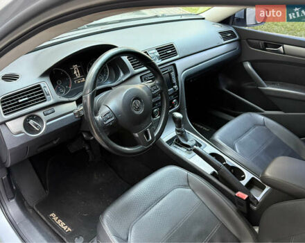 Сірий Фольксваген Пассат, об'ємом двигуна 2 л та пробігом 165 тис. км за 10500 $, фото 17 на Automoto.ua