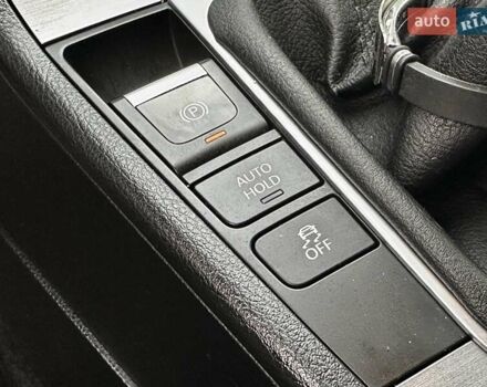 Сірий Фольксваген Пассат, об'ємом двигуна 1.6 л та пробігом 350 тис. км за 10999 $, фото 26 на Automoto.ua