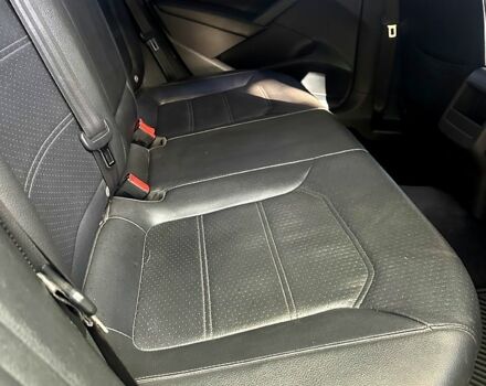 Сірий Фольксваген Пассат, об'ємом двигуна 1.8 л та пробігом 226 тис. км за 9000 $, фото 10 на Automoto.ua