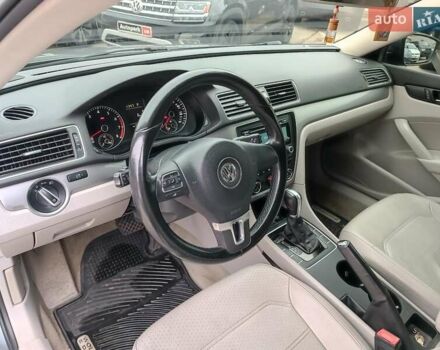 Сірий Фольксваген Пассат, об'ємом двигуна 1.8 л та пробігом 260 тис. км за 11490 $, фото 20 на Automoto.ua