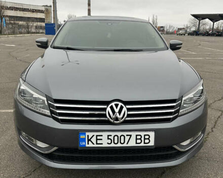 Серый Фольксваген Пассат, объемом двигателя 1.8 л и пробегом 185 тыс. км за 11300 $, фото 1 на Automoto.ua