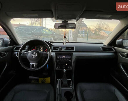 Серый Фольксваген Пассат, объемом двигателя 1.8 л и пробегом 212 тыс. км за 8900 $, фото 8 на Automoto.ua