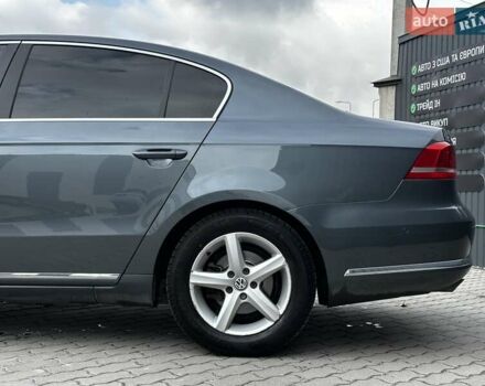 Сірий Фольксваген Пассат, об'ємом двигуна 1.6 л та пробігом 350 тис. км за 10999 $, фото 7 на Automoto.ua