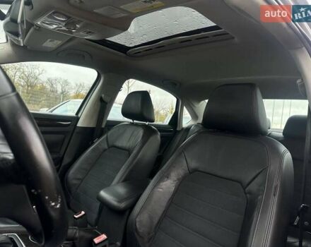 Серый Фольксваген Пассат, объемом двигателя 1.97 л и пробегом 217 тыс. км за 13000 $, фото 12 на Automoto.ua