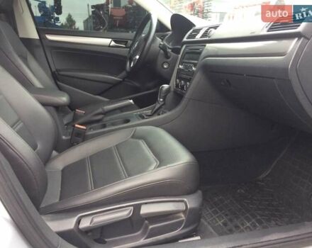 Сірий Фольксваген Пассат, об'ємом двигуна 1.8 л та пробігом 110 тис. км за 12500 $, фото 4 на Automoto.ua