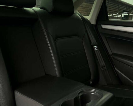 Серый Фольксваген Пассат, объемом двигателя 1.8 л и пробегом 160 тыс. км за 9500 $, фото 16 на Automoto.ua